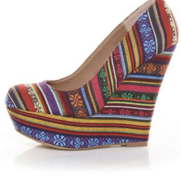 Steve Madden "Pammy" Wedge, size 6.5 - Picture 6 of 10